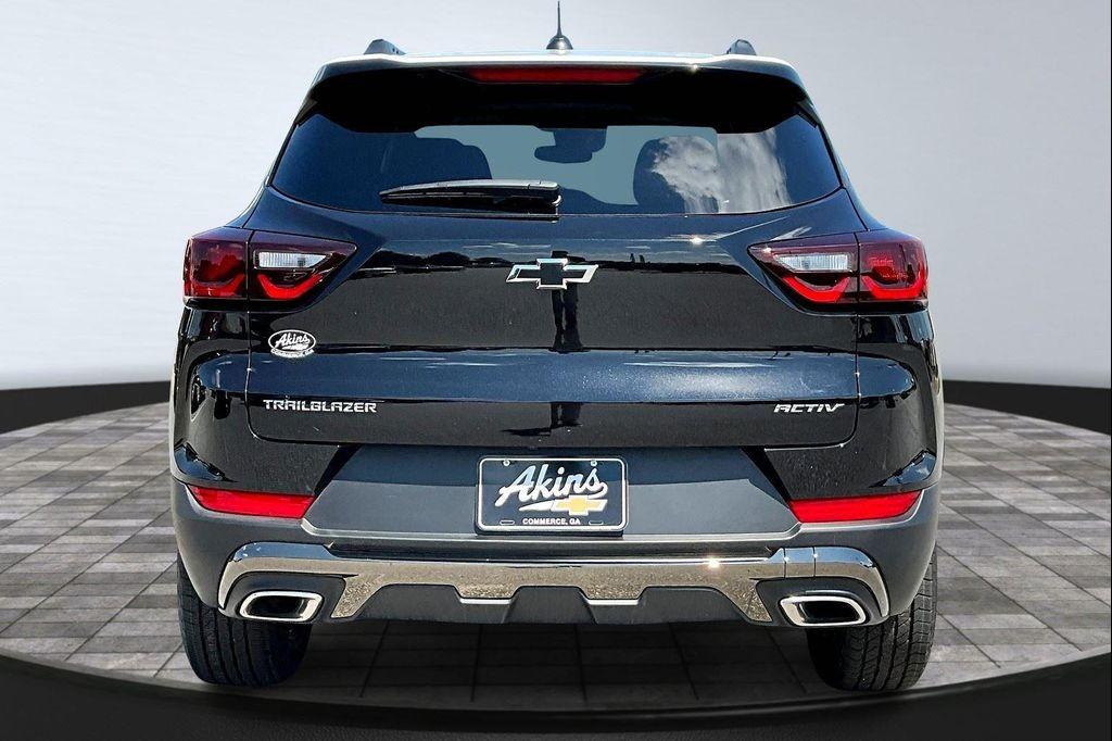 new 2025 Chevrolet TrailBlazer car, priced at $24,995