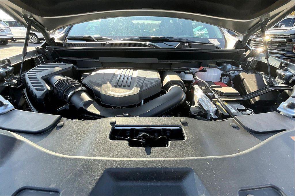 new 2026 Chevrolet Traverse car, priced at $41,069