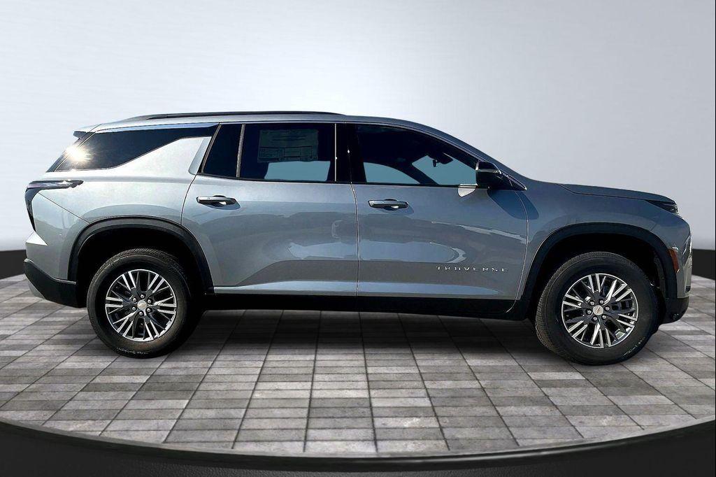 new 2026 Chevrolet Traverse car, priced at $41,069
