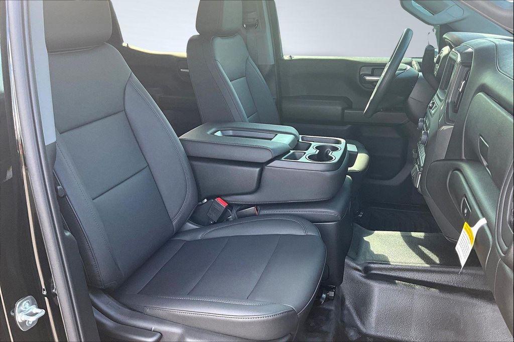new 2025 Chevrolet Silverado 1500 car, priced at $42,050