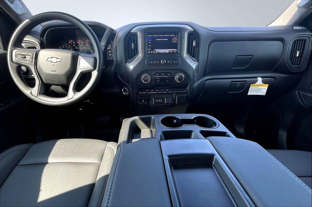 new 2025 Chevrolet Silverado 1500 car, priced at $42,050