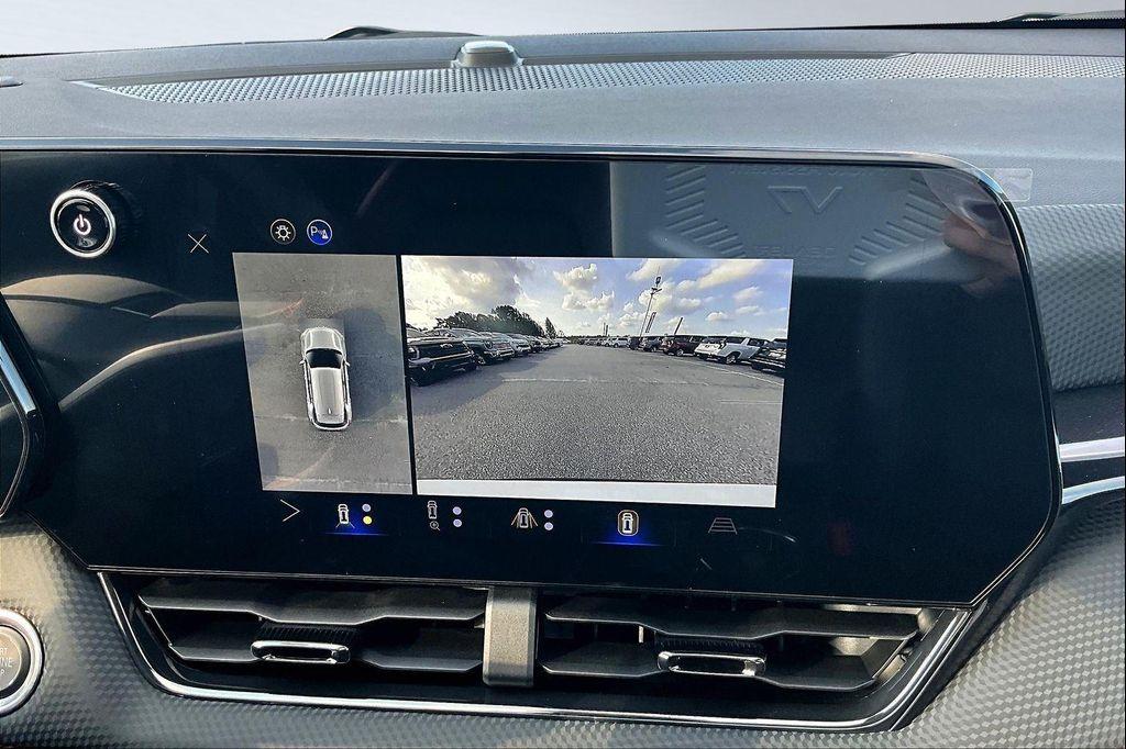 new 2026 Chevrolet Equinox car, priced at $38,669