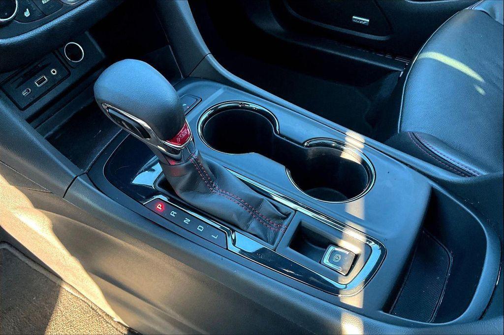 used 2022 Chevrolet Equinox car, priced at $21,991