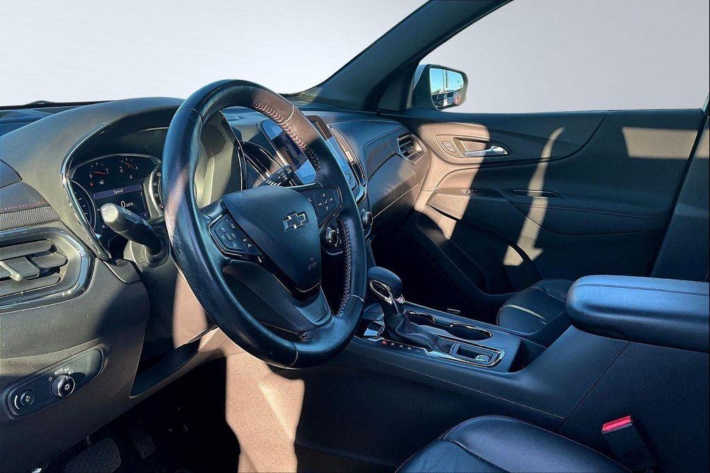 used 2022 Chevrolet Equinox car, priced at $21,991