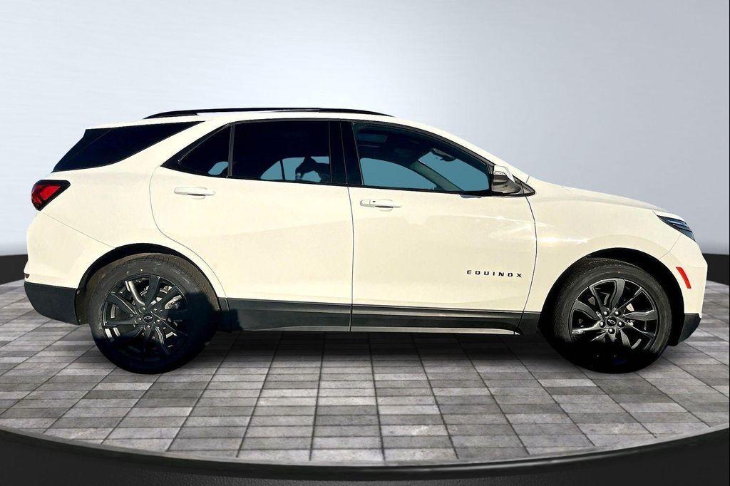 used 2022 Chevrolet Equinox car, priced at $21,991