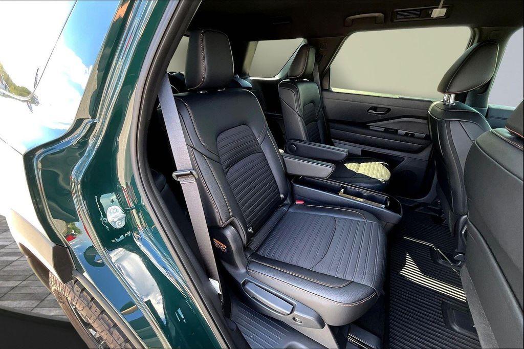 used 2025 Nissan Pathfinder car, priced at $39,991