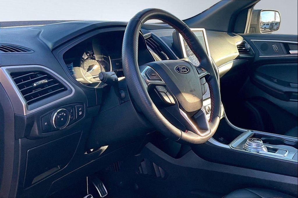 used 2022 Ford Edge car, priced at $25,991