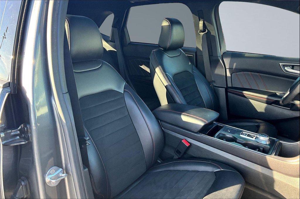 used 2022 Ford Edge car, priced at $25,991