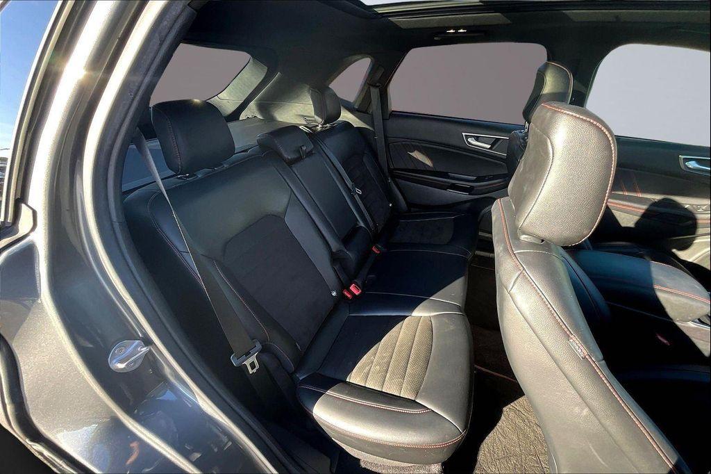 used 2022 Ford Edge car, priced at $25,991