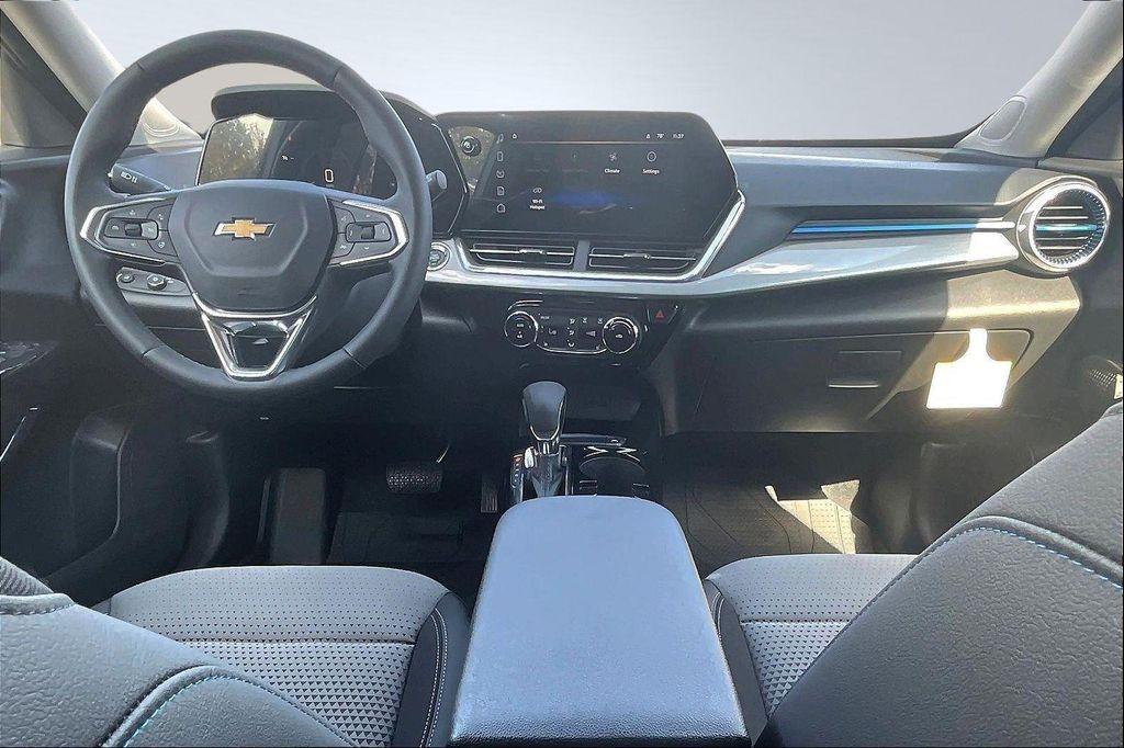 new 2025 Chevrolet Trax car, priced at $24,114