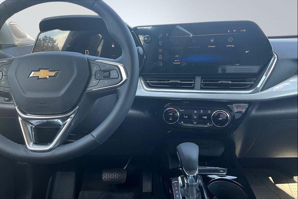 new 2025 Chevrolet Trax car, priced at $24,114