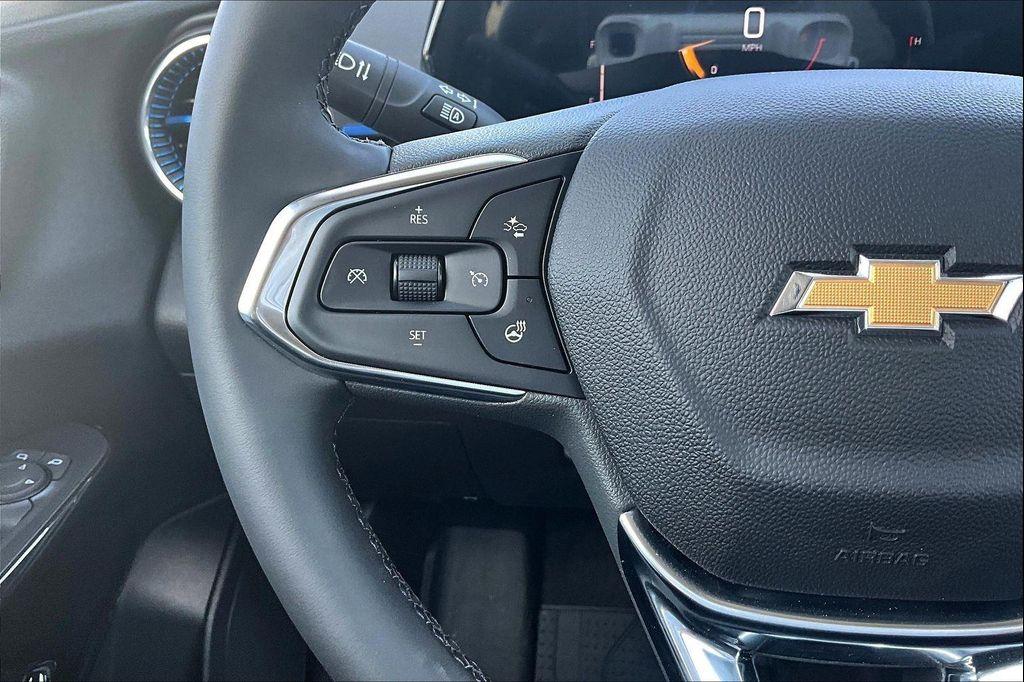 new 2025 Chevrolet Trax car, priced at $24,114