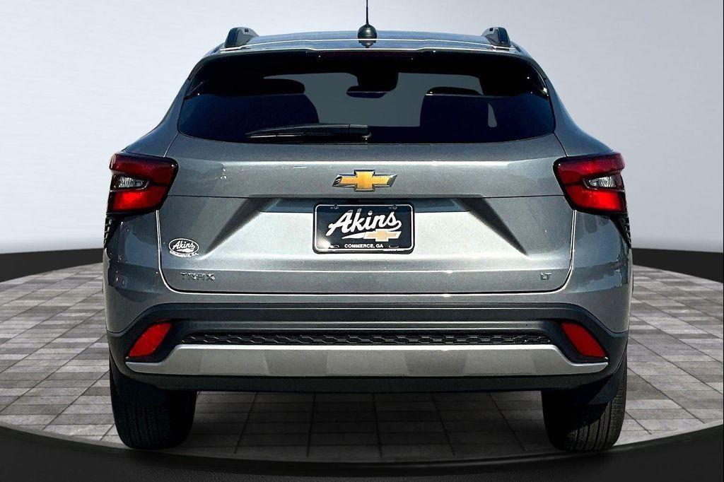 new 2025 Chevrolet Trax car, priced at $24,114