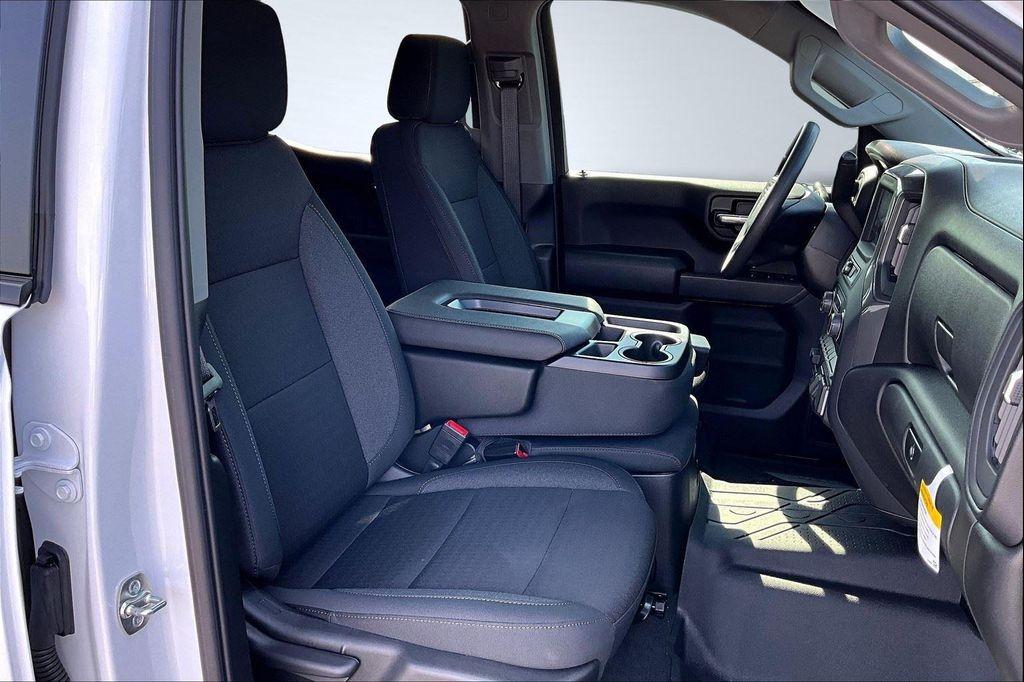 new 2025 Chevrolet Silverado 1500 car, priced at $43,905