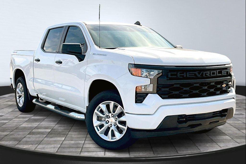 new 2025 Chevrolet Silverado 1500 car, priced at $43,905
