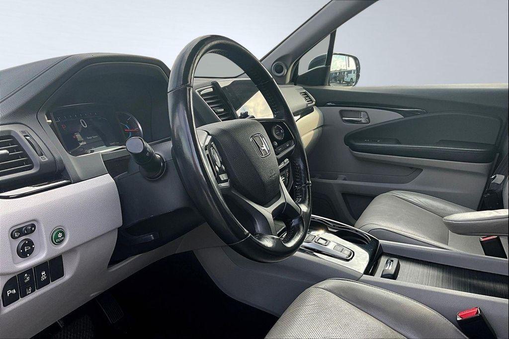 used 2019 Honda Pilot car, priced at $15,991