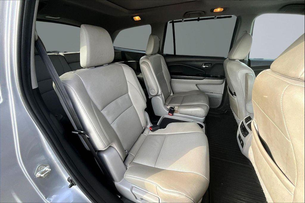 used 2019 Honda Pilot car, priced at $15,991