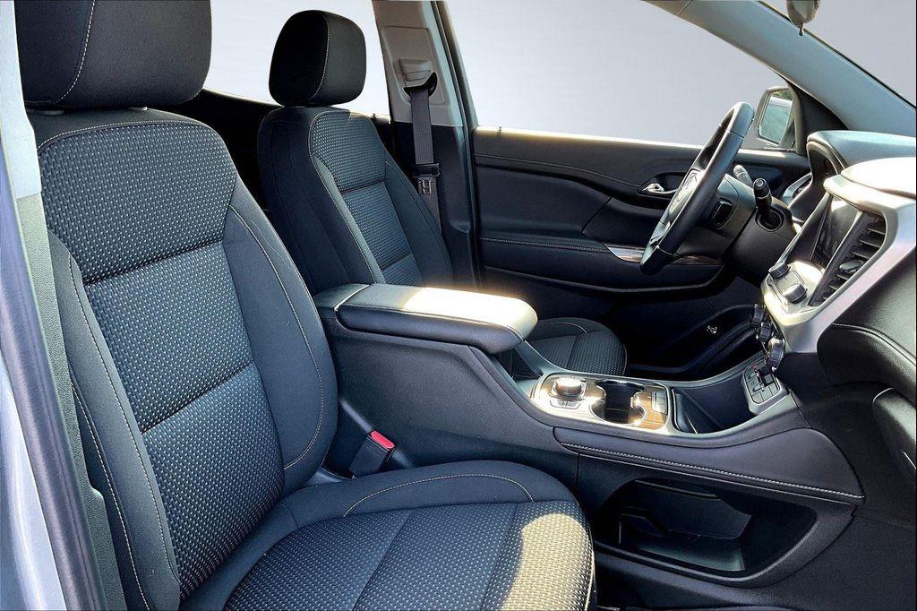 used 2023 GMC Acadia car, priced at $28,991