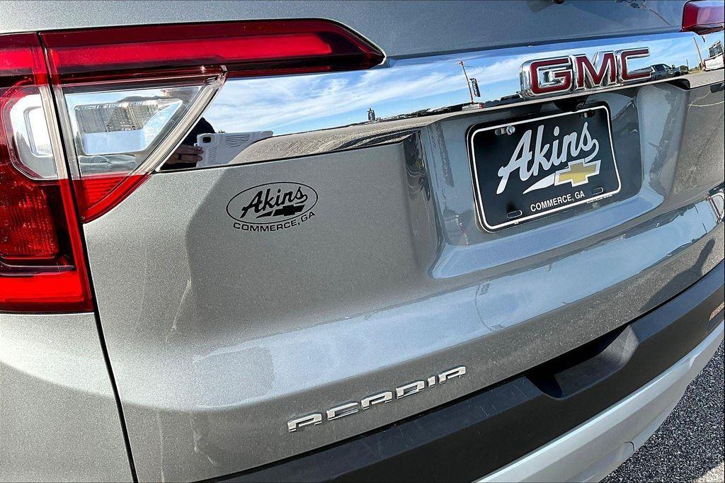 used 2023 GMC Acadia car, priced at $28,991