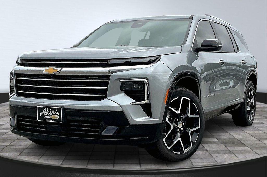 new 2025 Chevrolet Traverse car, priced at $51,994