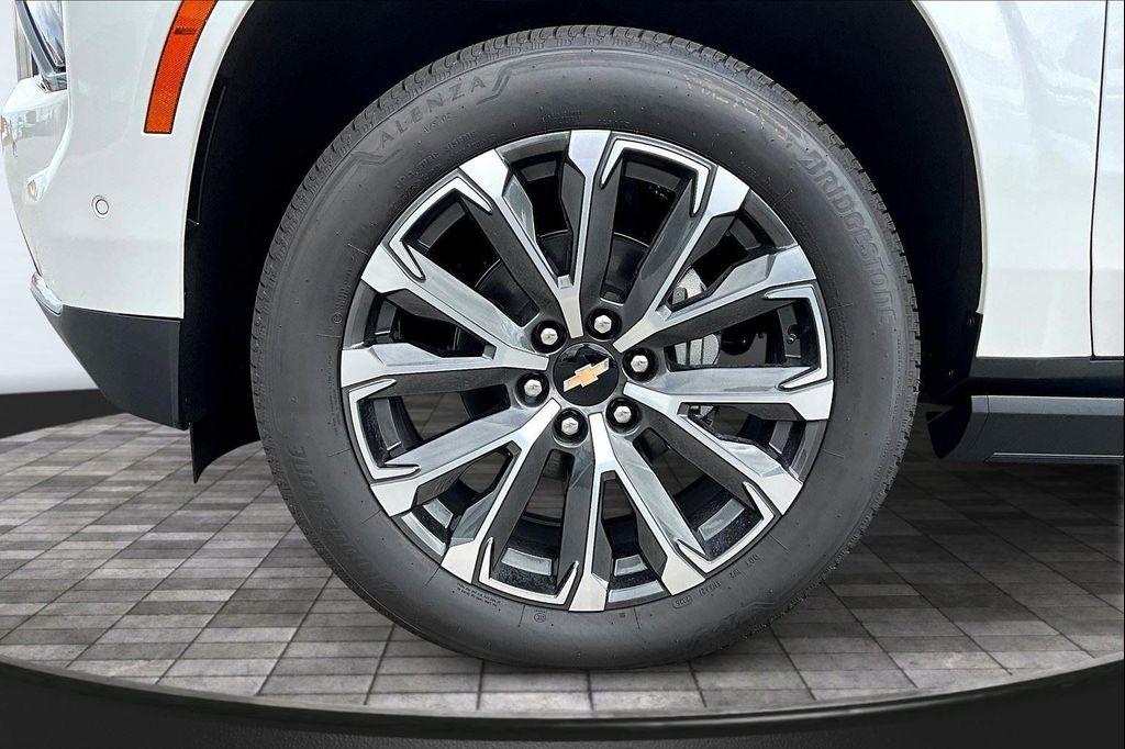 new 2025 Chevrolet Suburban car, priced at $91,269