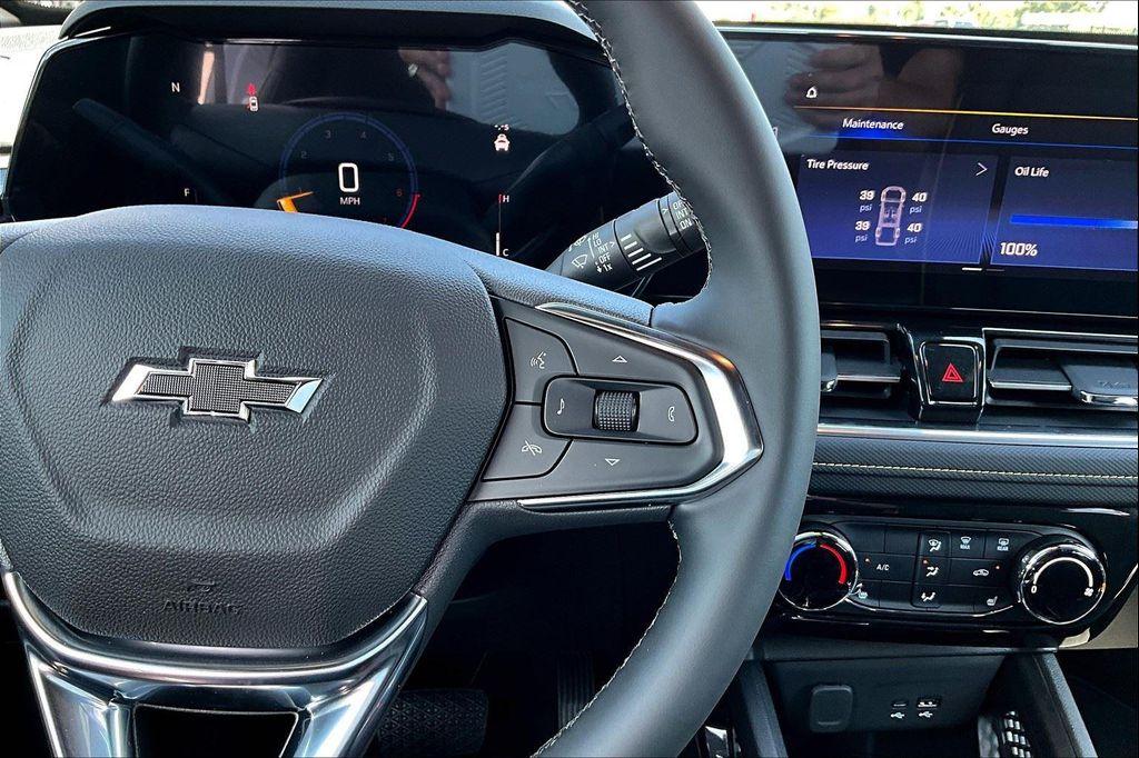 new 2025 Chevrolet TrailBlazer car, priced at $24,995