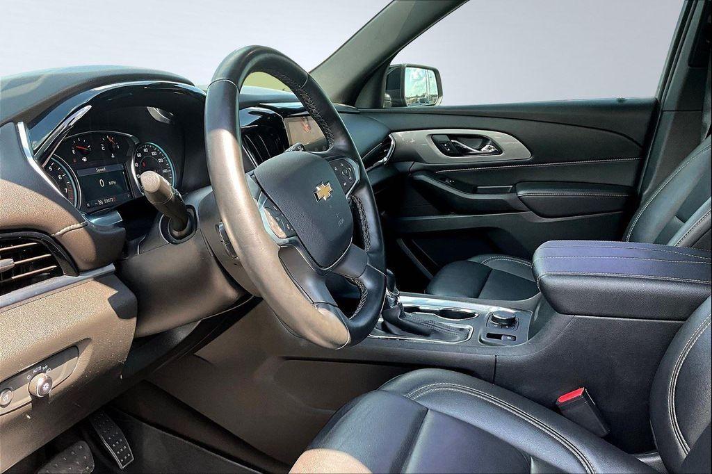 used 2023 Chevrolet Traverse car, priced at $28,991