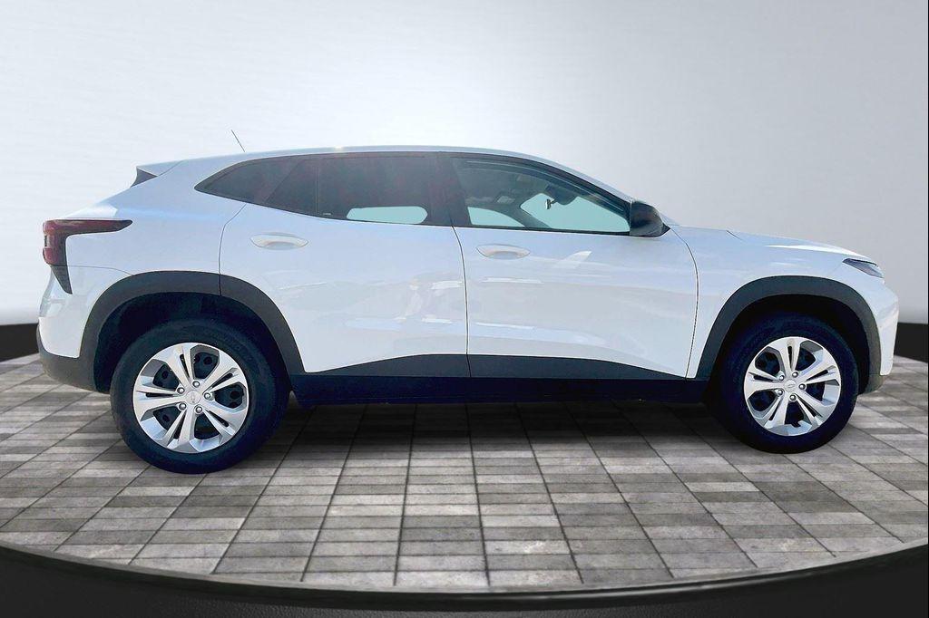 used 2025 Chevrolet Trax car, priced at $21,991