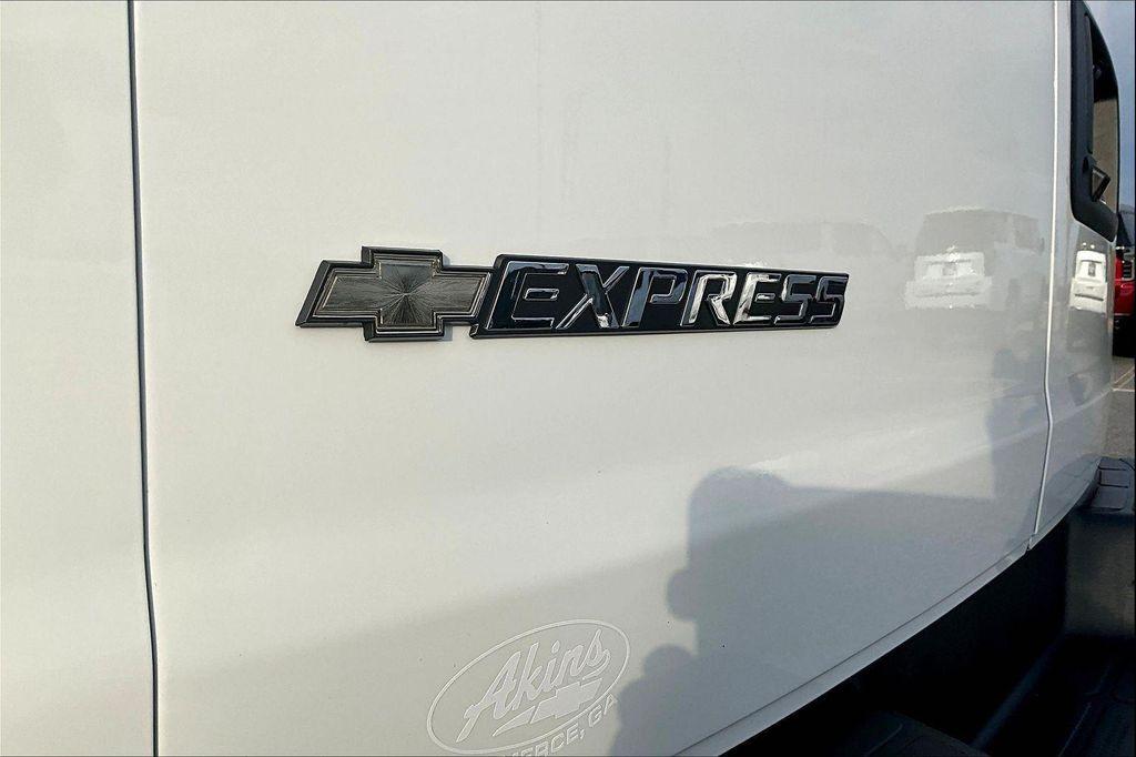 new 2025 Chevrolet Express 3500 car, priced at $49,717