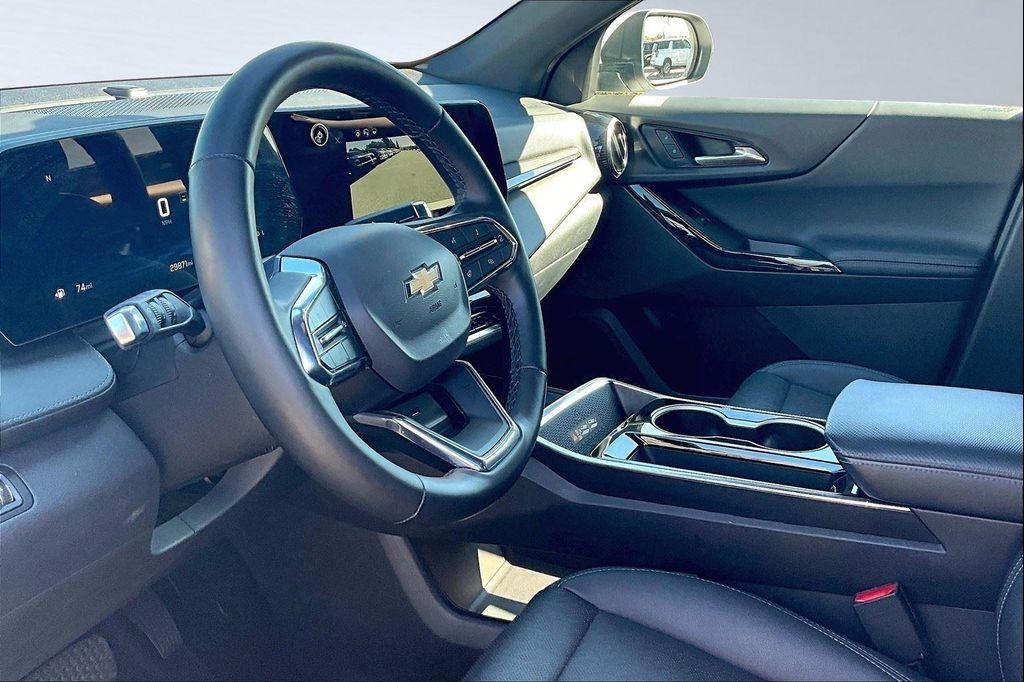 used 2025 Chevrolet Equinox car, priced at $26,991