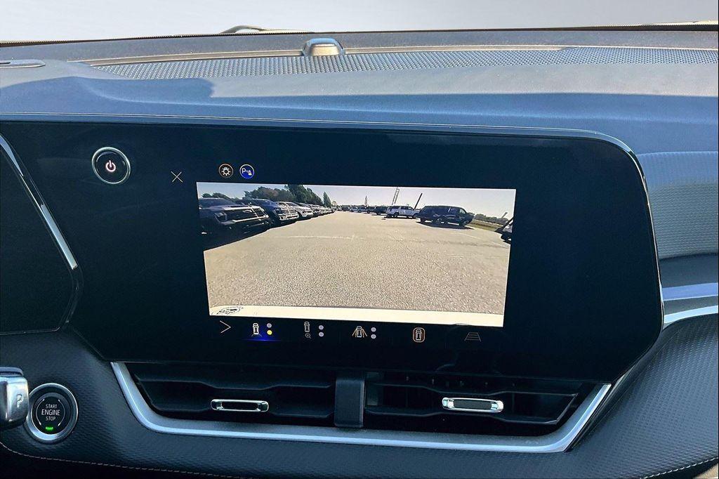 used 2025 Chevrolet Equinox car, priced at $26,991