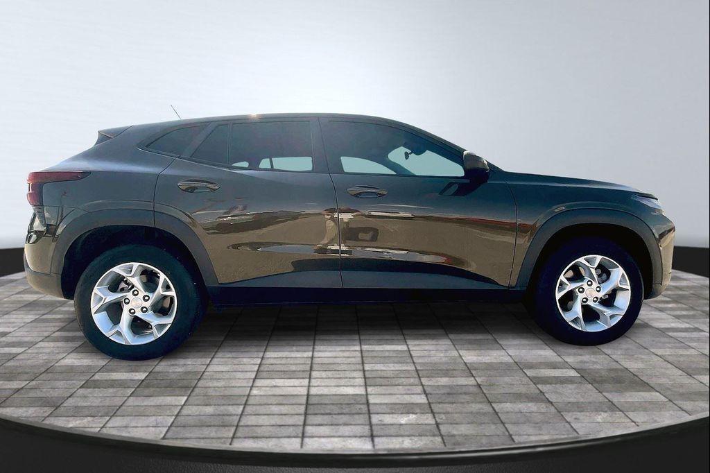 used 2024 Chevrolet Trax car, priced at $19,991
