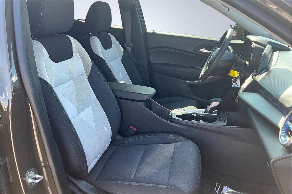 used 2024 Chevrolet Trax car, priced at $19,991