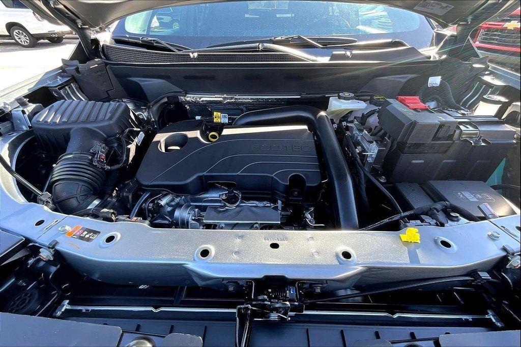 new 2026 Chevrolet Equinox car, priced at $30,334