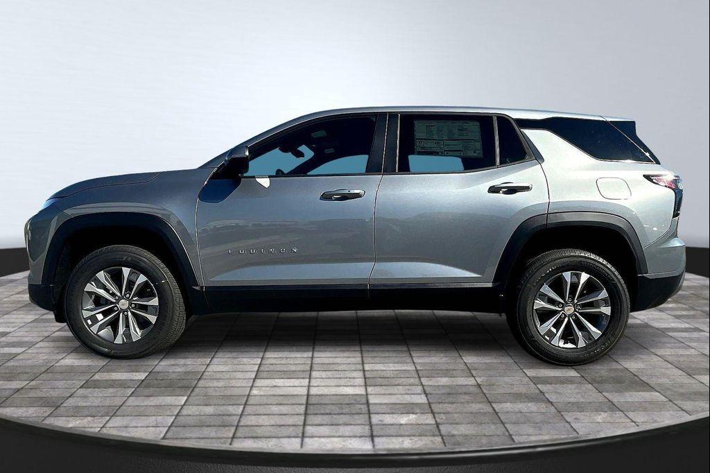 new 2026 Chevrolet Equinox car, priced at $30,334