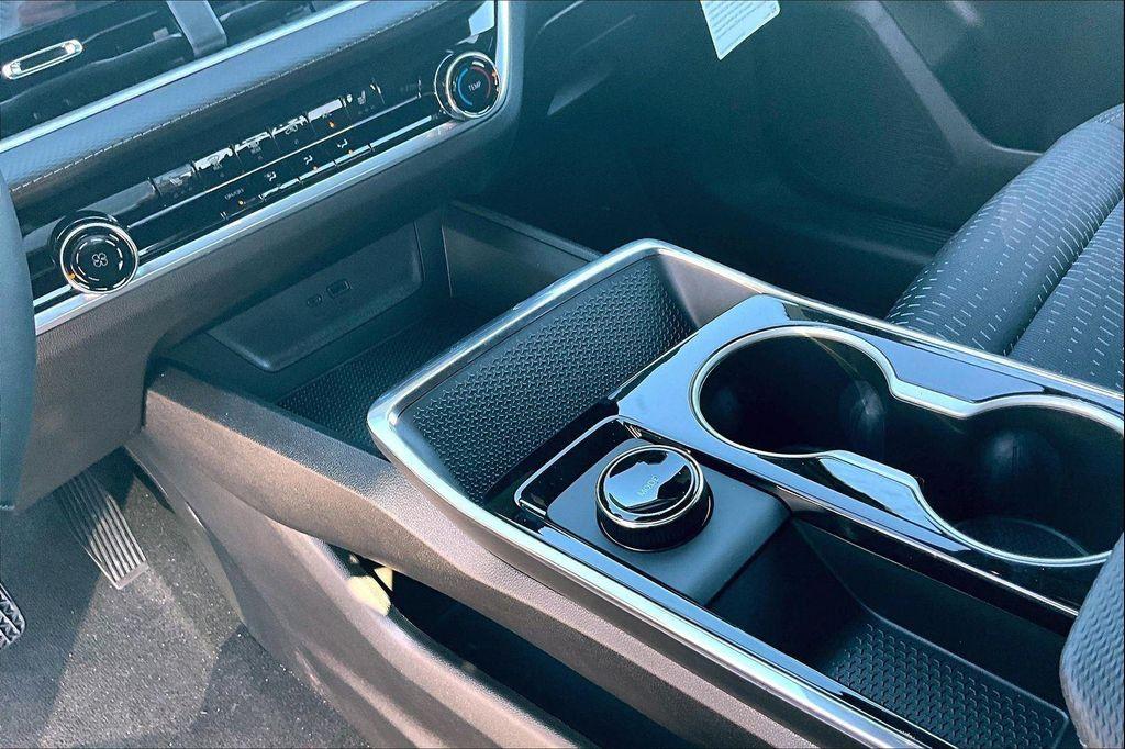 new 2026 Chevrolet Equinox car, priced at $30,334