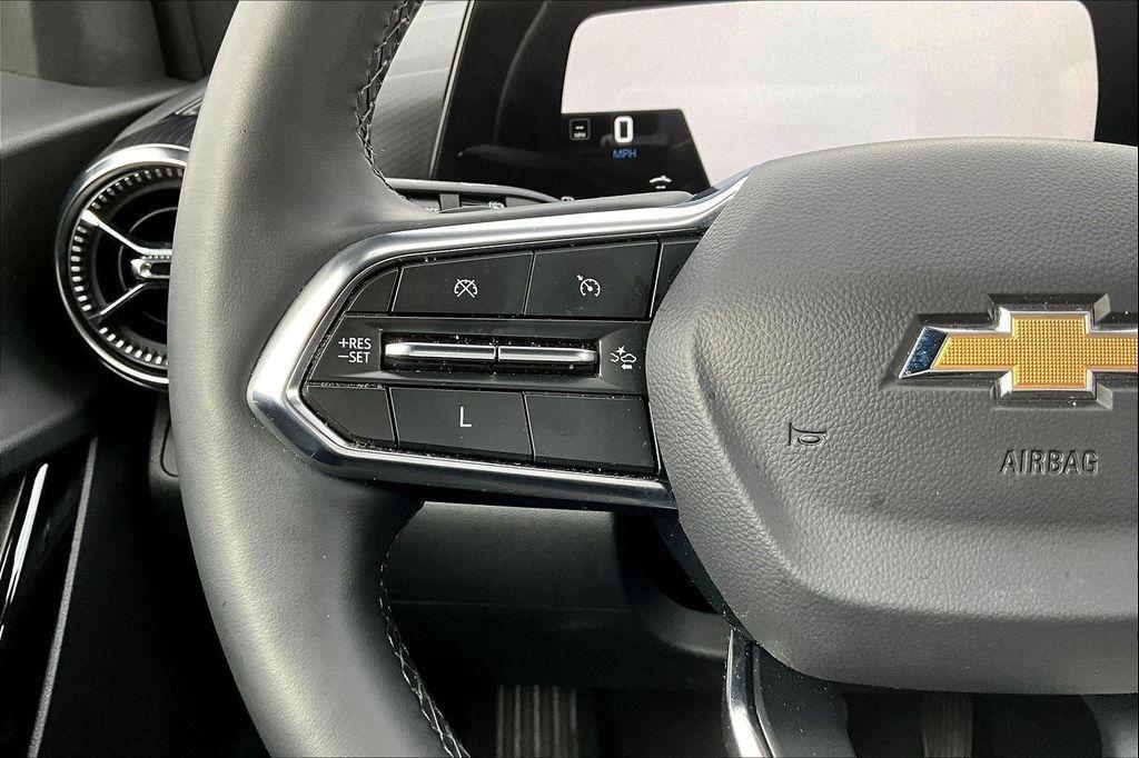 used 2025 Chevrolet Equinox car, priced at $24,991