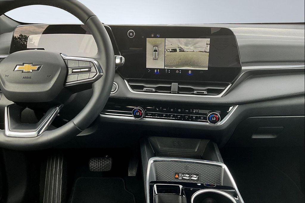 used 2025 Chevrolet Equinox car, priced at $24,991