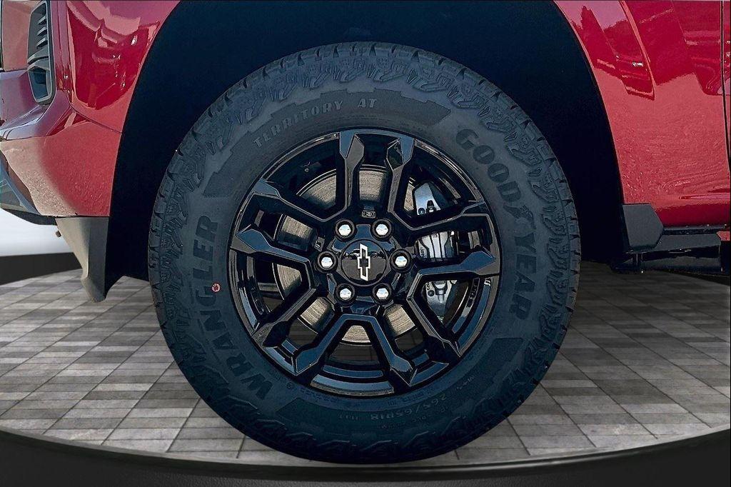 new 2025 Chevrolet Colorado car, priced at $48,360