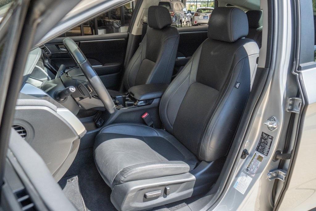 used 2018 Honda Clarity Plug-In Hybrid car, priced at $17,418