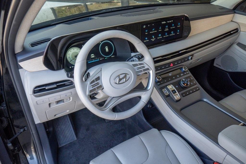 used 2024 Hyundai Palisade car, priced at $40,410