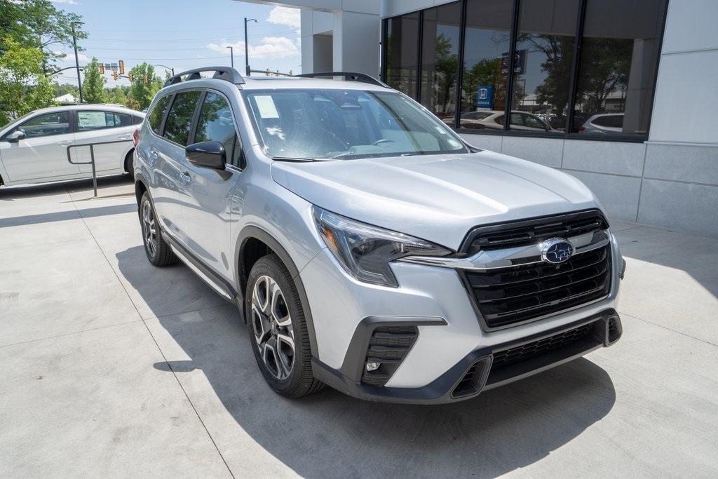 new 2024 Subaru Ascent car, priced at $44,225