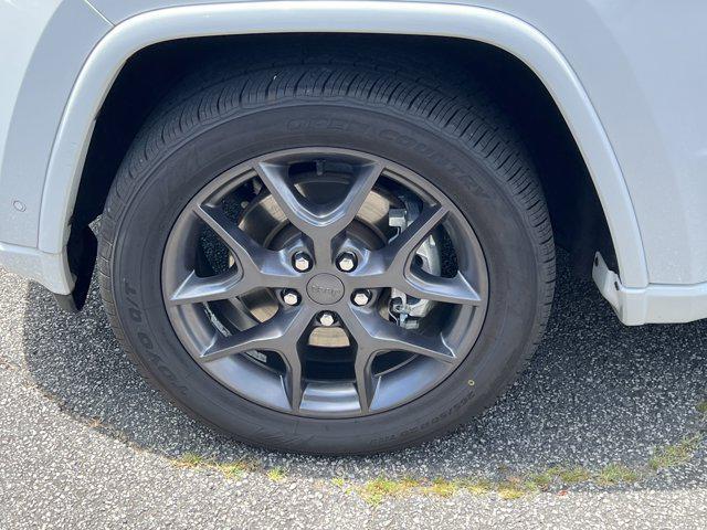 used 2021 Jeep Grand Cherokee car, priced at $27,197