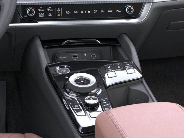 new 2025 Kia Sportage Hybrid car, priced at $40,295