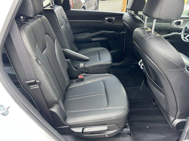 used 2025 Kia Sorento car, priced at $43,843