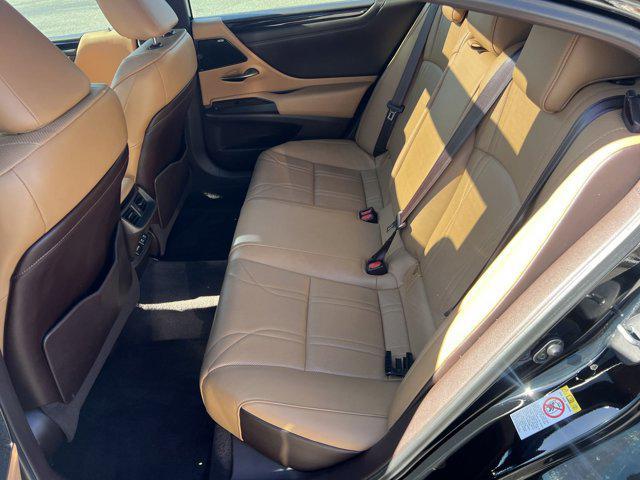 used 2019 Lexus ES 350 car, priced at $26,780