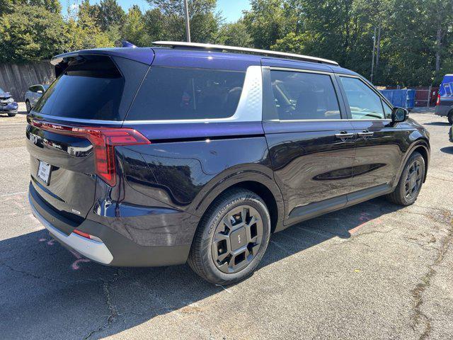 new 2025 Kia Carnival car, priced at $44,360