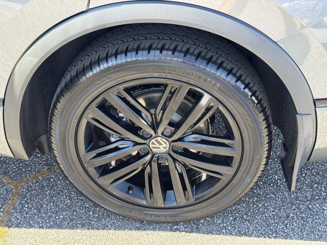 used 2022 Volkswagen Tiguan car, priced at $23,658
