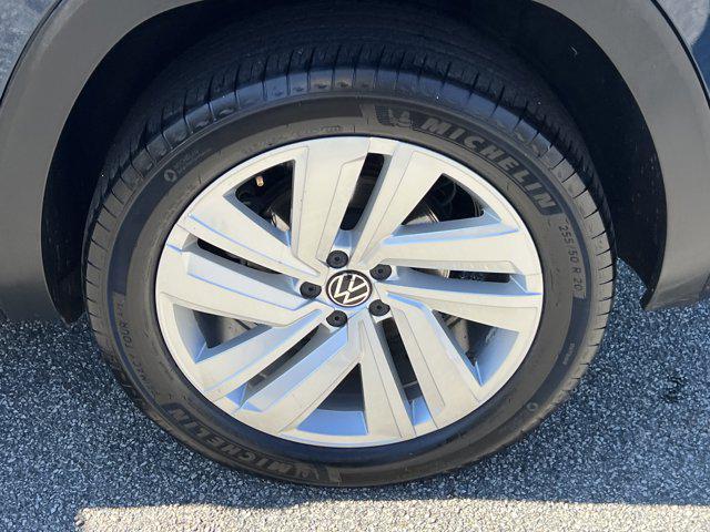 used 2021 Volkswagen Atlas Cross Sport car, priced at $23,443