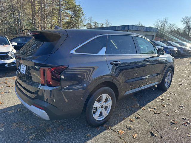 new 2025 Kia Sorento car, priced at $31,090